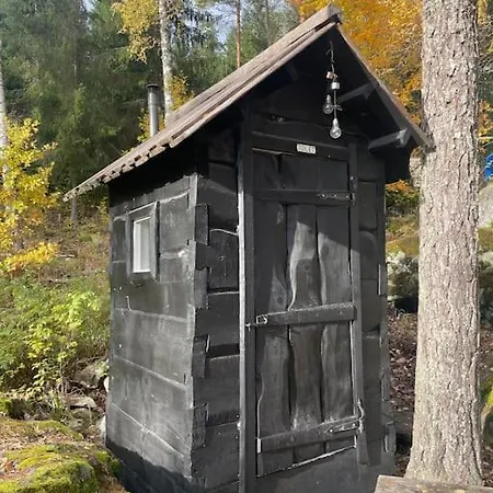 Moekki Ja Rantasauna Rauhallisessa Paikassa Urajärvi